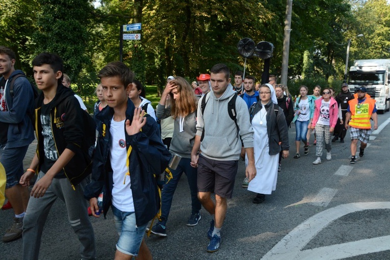 Wejście do Strzelec Opolskich