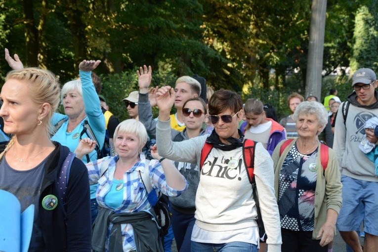 Wejście do Strzelec Opolskich