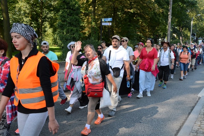 Wejście do Strzelec Opolskich