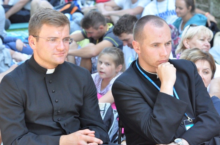 Msza św. w Okulicach - część A