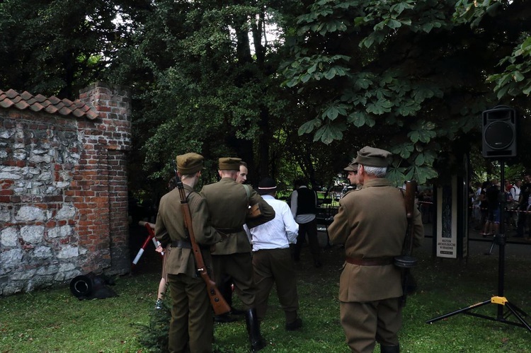 Rekonstrukcja rozbicia więzienia św. Michała