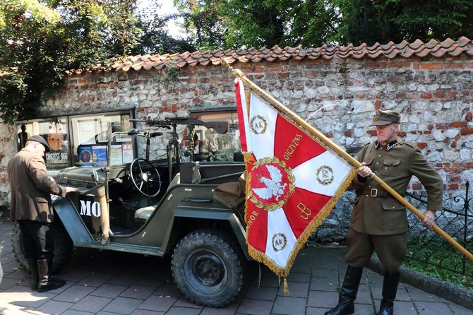 Rekonstrukcja rozbicia więzienia św. Michała