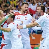 Piłkarze ręczni grają o finał, Nowicki walczy o medal w rzucie młotem