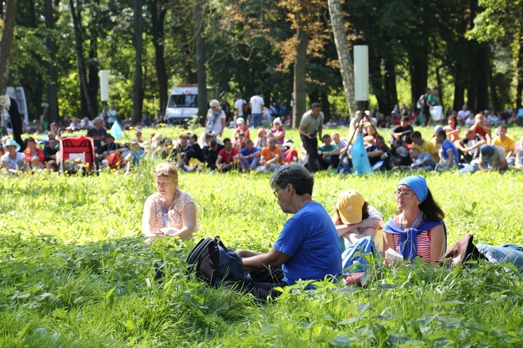 Proszowice, Msza św. dla części B