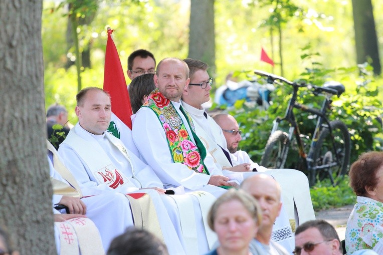 Proszowice, Msza św. dla części B