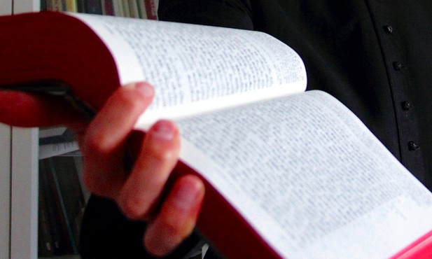 Chiny: rekordowy egzemplarz Biblii