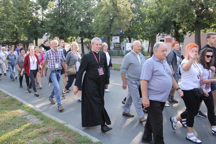 Wymarsz 30. Pieszej Pielgrzymki z Głowna na Jasną Górę