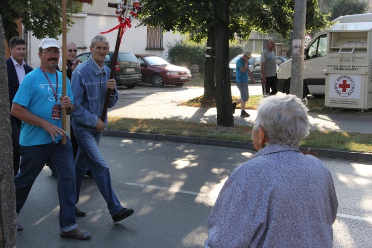 Wymarsz 30. Pieszej Pielgrzymki z Głowna na Jasną Górę