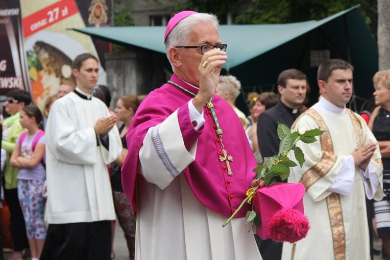 Pielgrzymka kobiet do Piekar cz. I