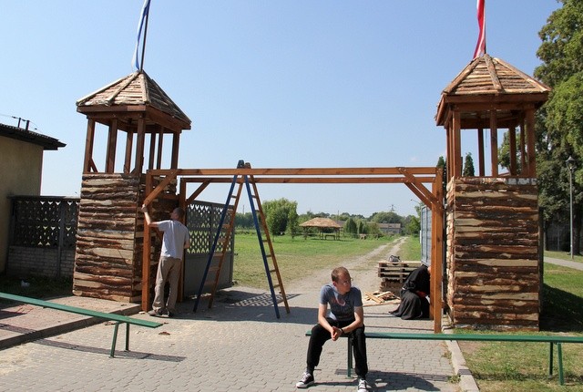 Pole namiotowe już prawie gotowe