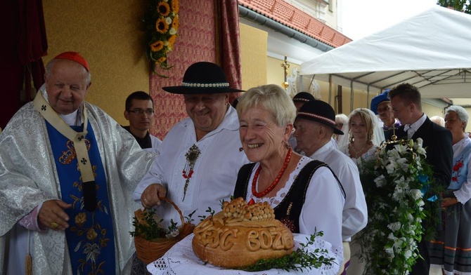 Świat w rękach Maryi