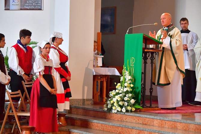 Folklor świata pod Giewontem - Msza św. o pokój na świecie