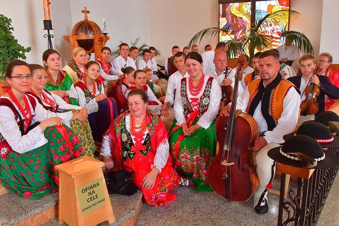 Folklor świata pod Giewontem - Msza św. o pokój na świecie