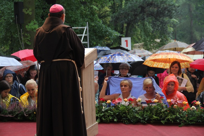 Nieszpory maryjne w Piekarach