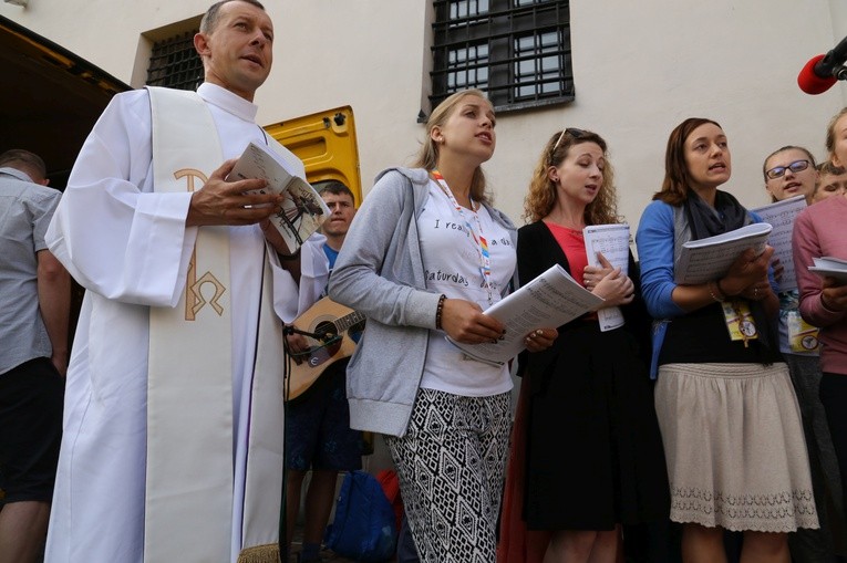 Msza św. w Miechowie