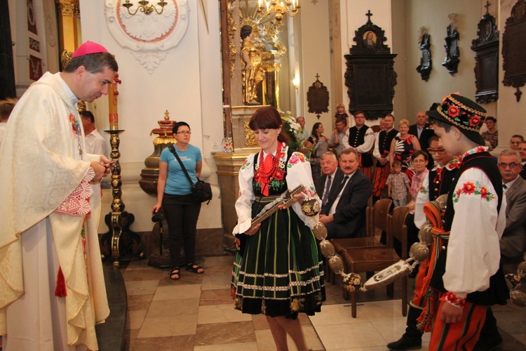 Dożynki w katedrze łowickiej