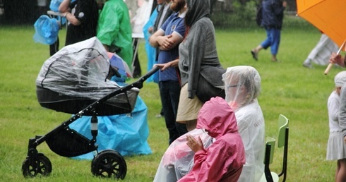 Lunęło Miłosierdziem