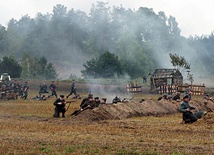 ▲	Na polach pod Sarnową Górą po raz kolejny usłyszano odgłosy bitwy.