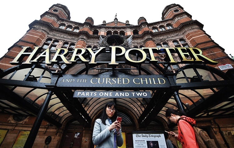 Spektakl „Harry Potter i przeklęte dziecko” był grany w Palace Theatre w Londynie.
