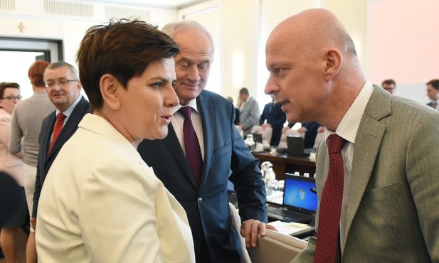 Rząd przyjął wstępny projekt budżetu na 2017 r.