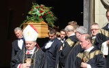 Pogrzebowej liturgii przewodniczył bp senior Tadeusz Rakoczy