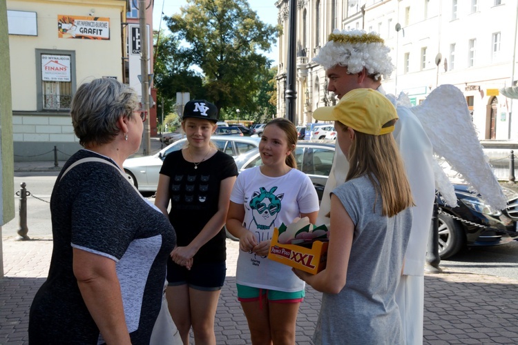 Marianki ewangelizowały w Nysie