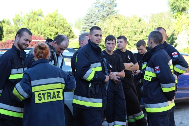 Pożar kościoła w Jawiszowicach - ćwiczenia strażaków