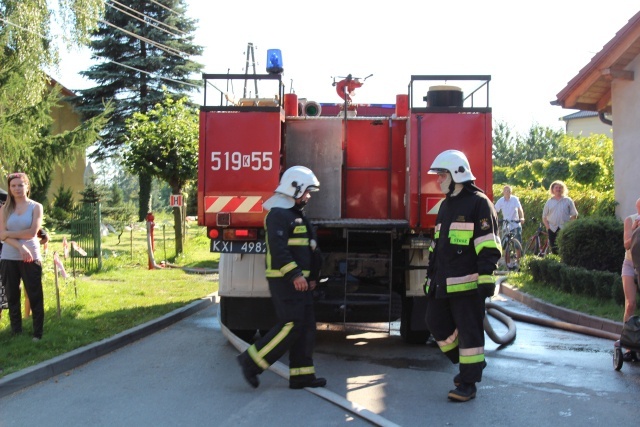 Pożar kościoła w Jawiszowicach - ćwiczenia strażaków