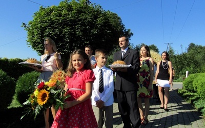 Nadal pracują na roli i kochają ziemię