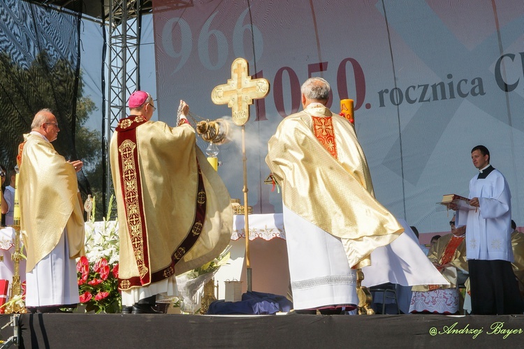 Diecezjalne dziękczynienie za chrzest Polski. 2