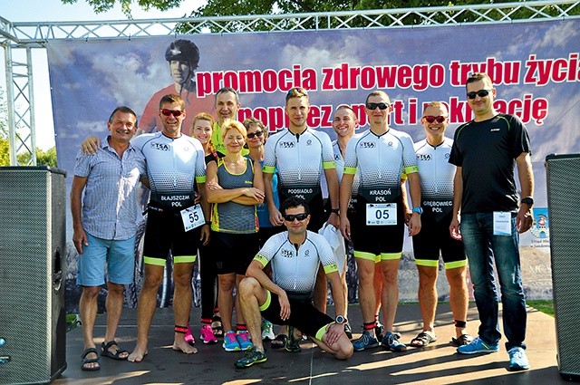 ▲	Ekipa sandomierskich triathlonistów po zawodach.