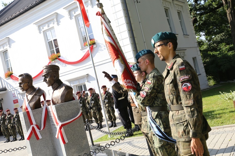 Piłsudski i Wieniawa w Bobowej