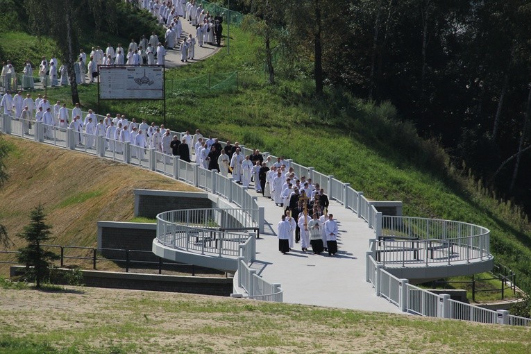Pielgrzymka duchowieństwa metropolii górnośląskiej do Łagiewnik - cz. II (31 sierpnia 2016).