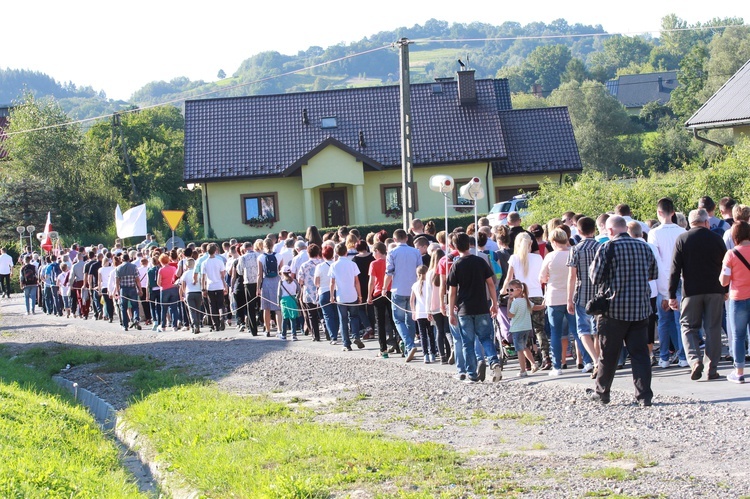 Droga Krzyżowa w Wielogłowach