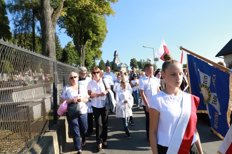 Droga Krzyżowa w Wielogłowach