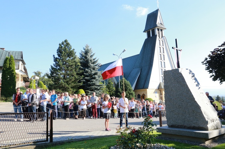 Droga Krzyżowa w Wielogłowach