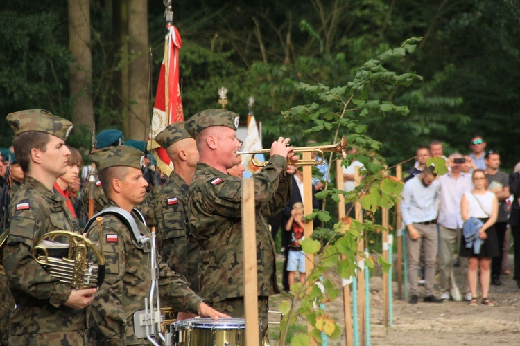 Ku czci żołnierzy "Bartka" w 70. rocznicę mordu