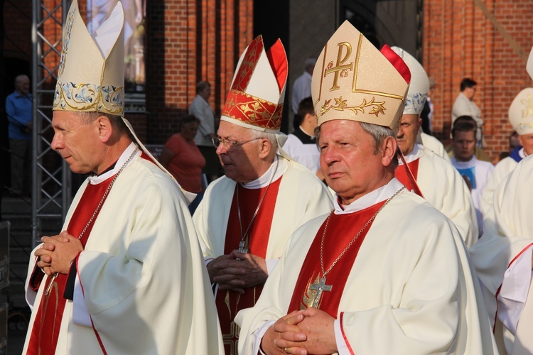 Peregrynacja ikony MB Częstochowskiej w parafii MB Pocieszenia w Żyrardowie