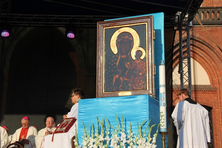 Peregrynacja ikony MB Częstochowskiej w parafii MB Pocieszenia w Żyrardowie