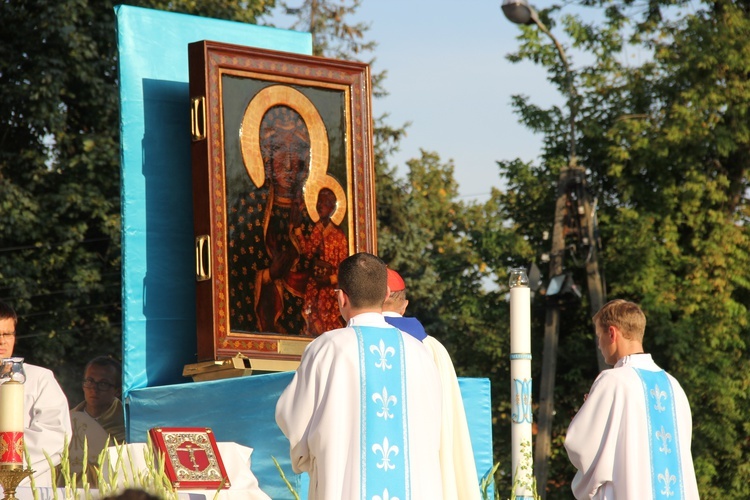 Peregrynacja ikony MB Częstochowskiej w parafii MB Pocieszenia w Żyrardowie