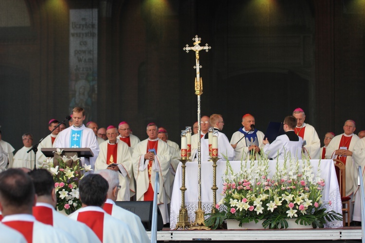 Peregrynacja ikony MB Częstochowskiej w parafii MB Pocieszenia w Żyrardowie