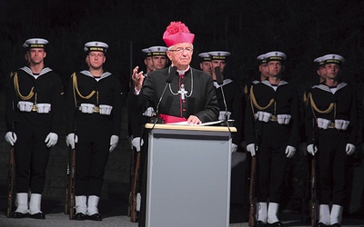 ▲	Uroczystej modlitwie przewodniczył metropolita gdański.