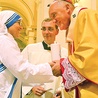 ▲	Przypominając wielką przyjaźń Matki Teresy i Jana Pawła II, kard. Kazimierz Nycz wskazał na podobieństwa między nimi.