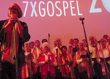 Dzięki Lei powstało aż 10 chórów gospel. Pierwszym był Kraków Gospel Choir. Ostatnio Lea dużo pracuje z seniorami. 