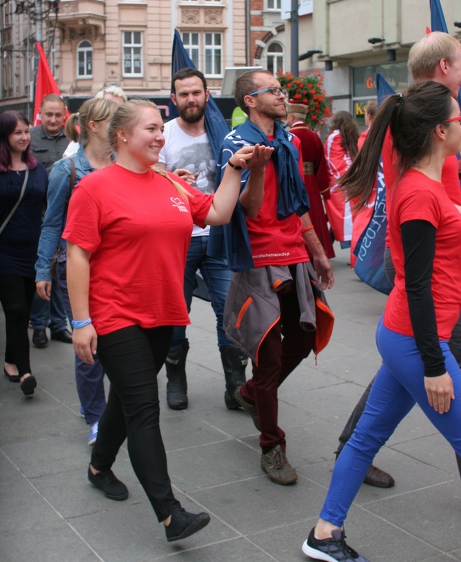 Studniówka Szlachetnej Paczki (cz. I - polonez)