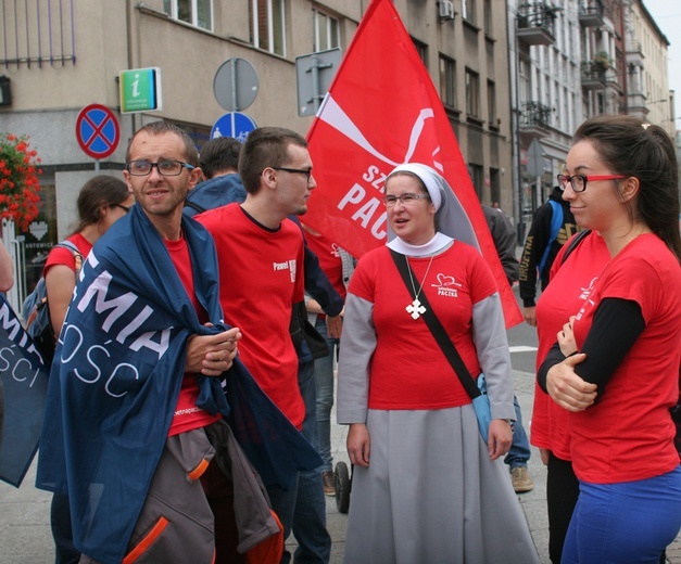 Studniówka Szlachetnej Paczki (cz. I - polonez)