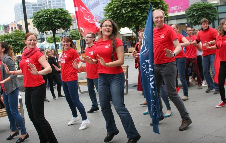 Studniówka Szlachetnej Paczki (cz. II - zumba)