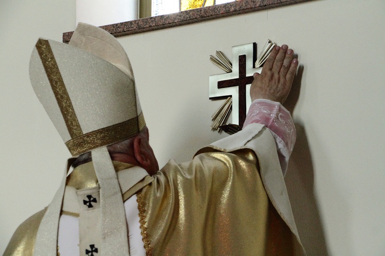 Konsekracja kościoła Chrystusa Króla na os. Gotyk w Krakowie