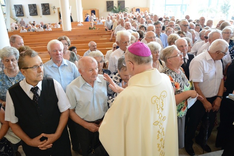 Dziękczynienie złotych jubilatów małżeńskich