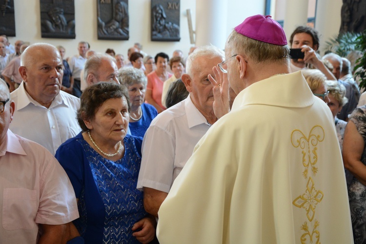 Dziękczynienie złotych jubilatów małżeńskich